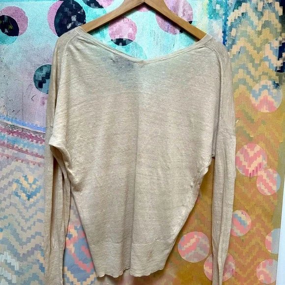 Nili Lotan Camel V-Neck Ginny Linen Sweater - Picture 5 of 12